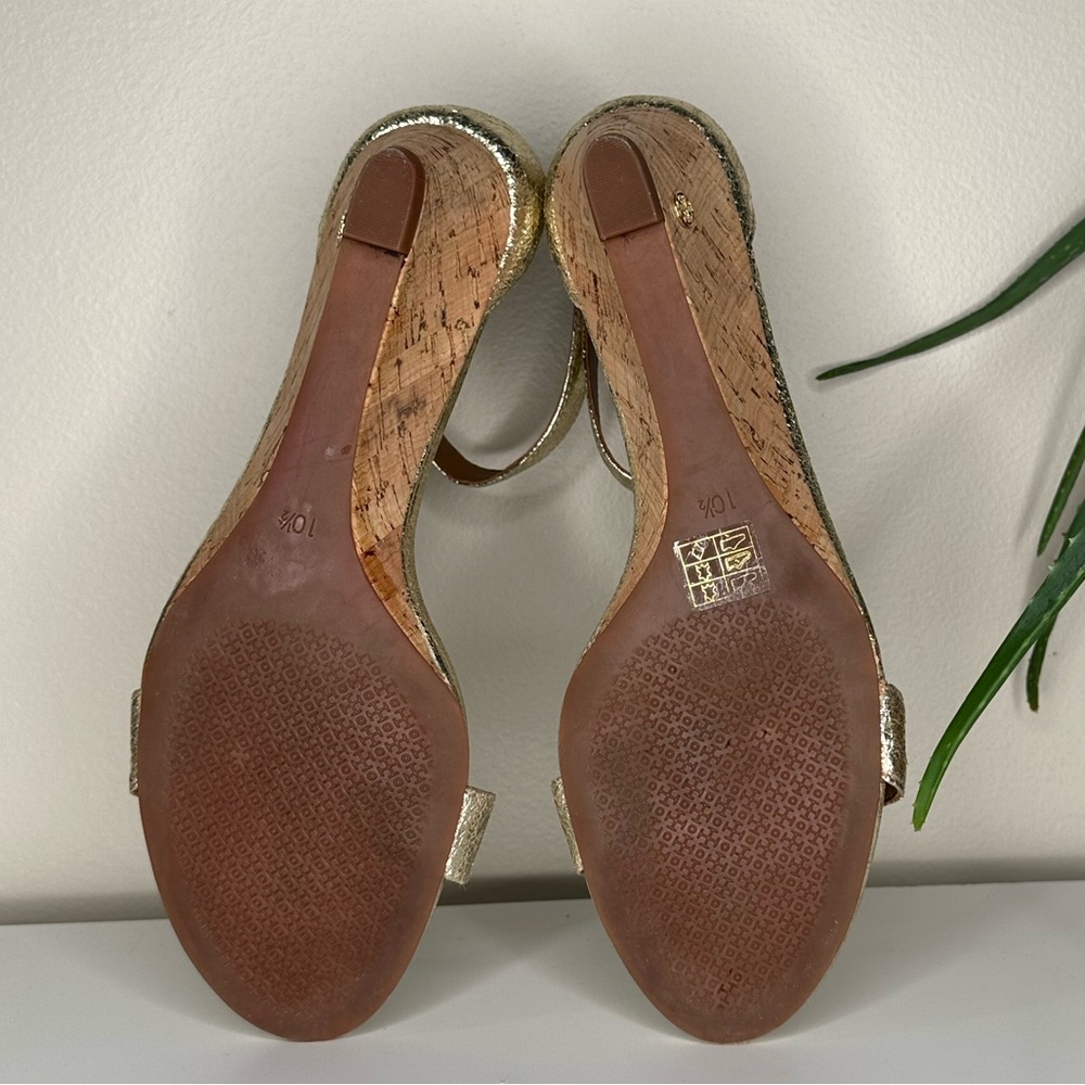Tory Burch Savannah Gold Metallic Wedge Sandals Leather Cork Kitten Heel 10.5 - Picture 5 of 13